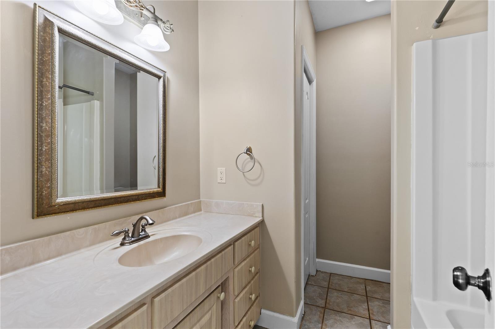 Image 22 of 52 For 17920 177th Avenue