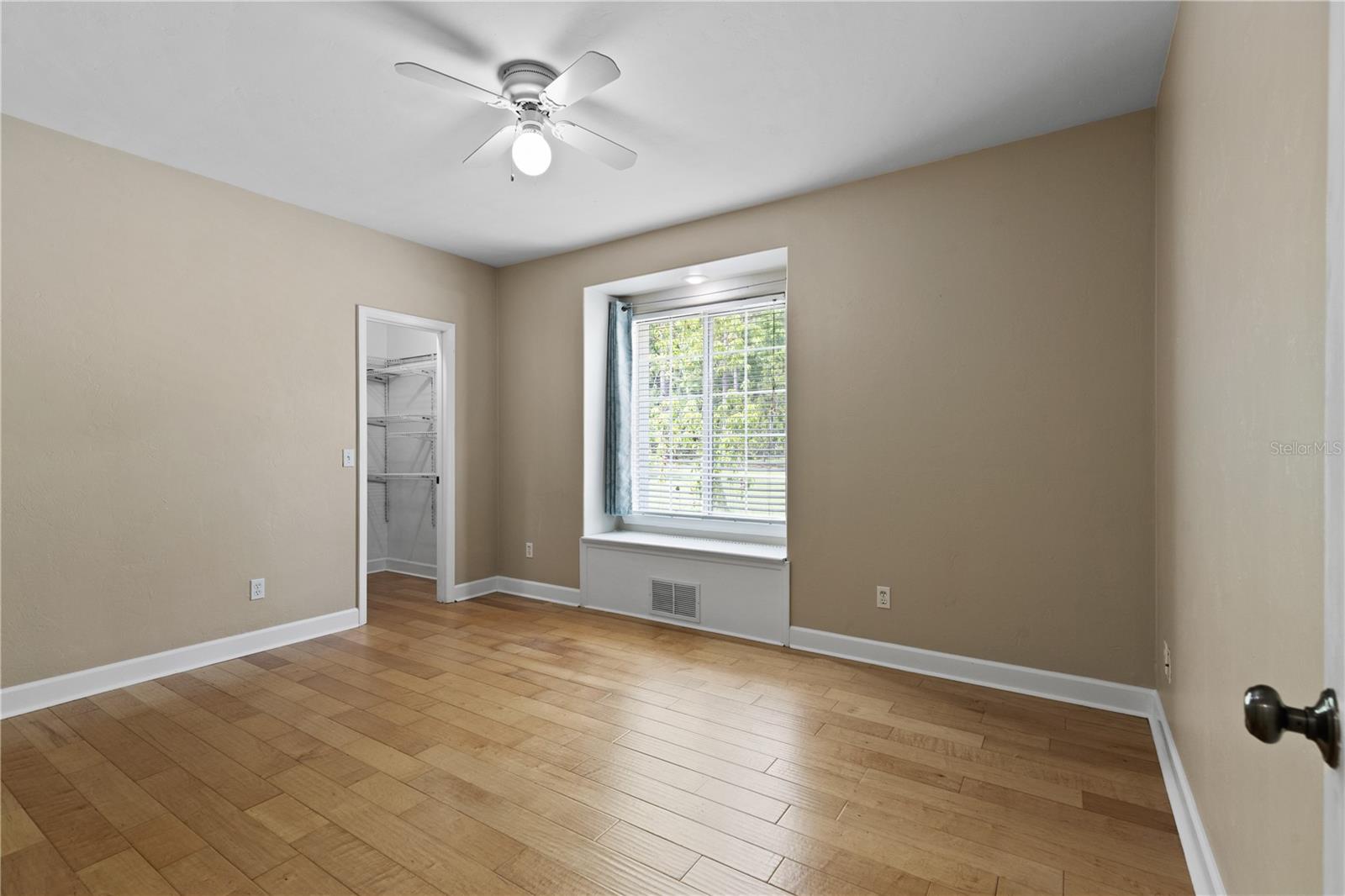 Image 23 of 52 For 17920 177th Avenue