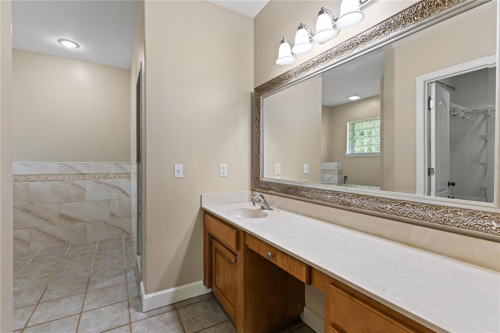 Image 24 of 52 For 17920 177th Avenue