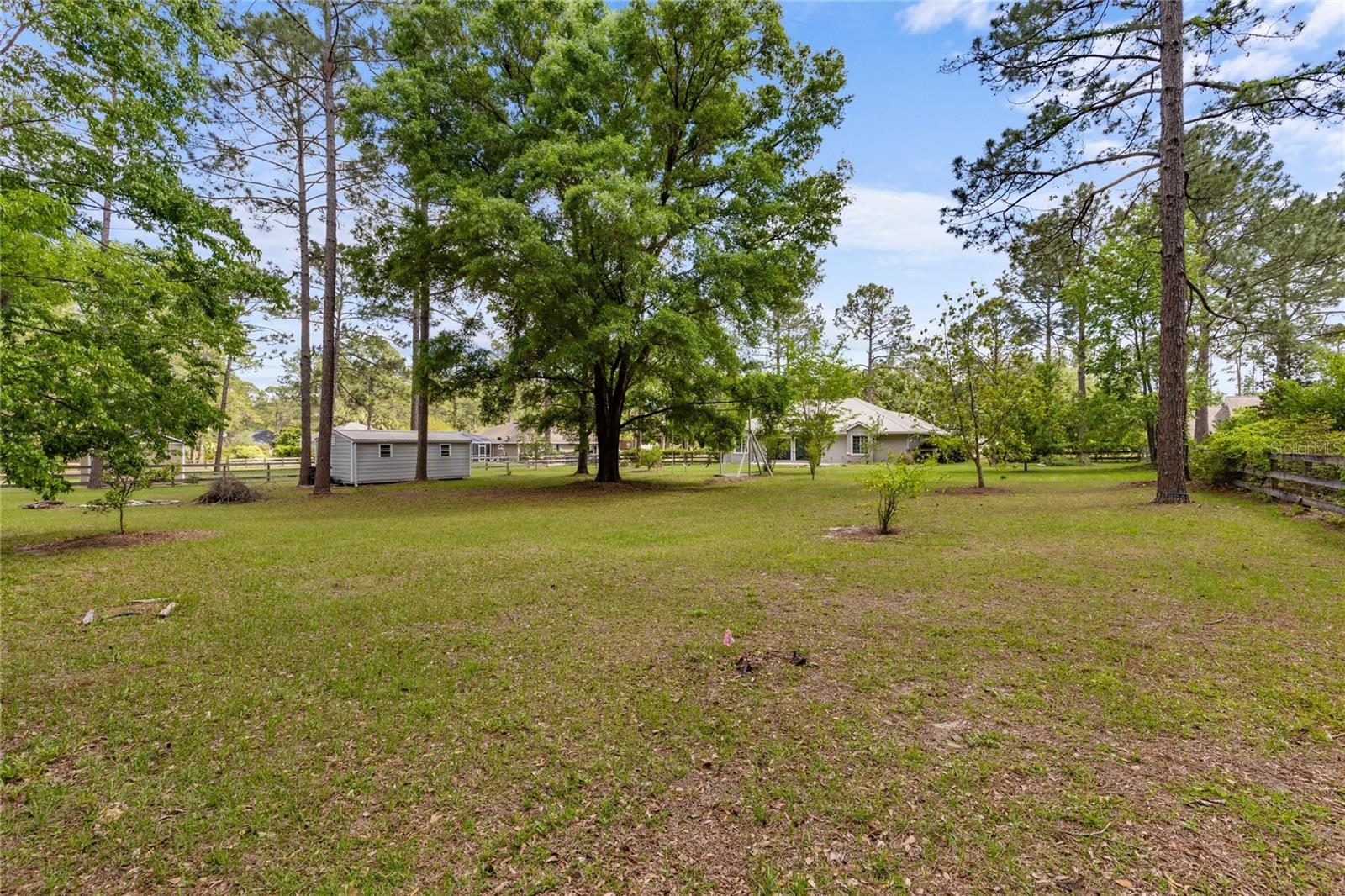 Image 37 of 52 For 17920 177th Avenue