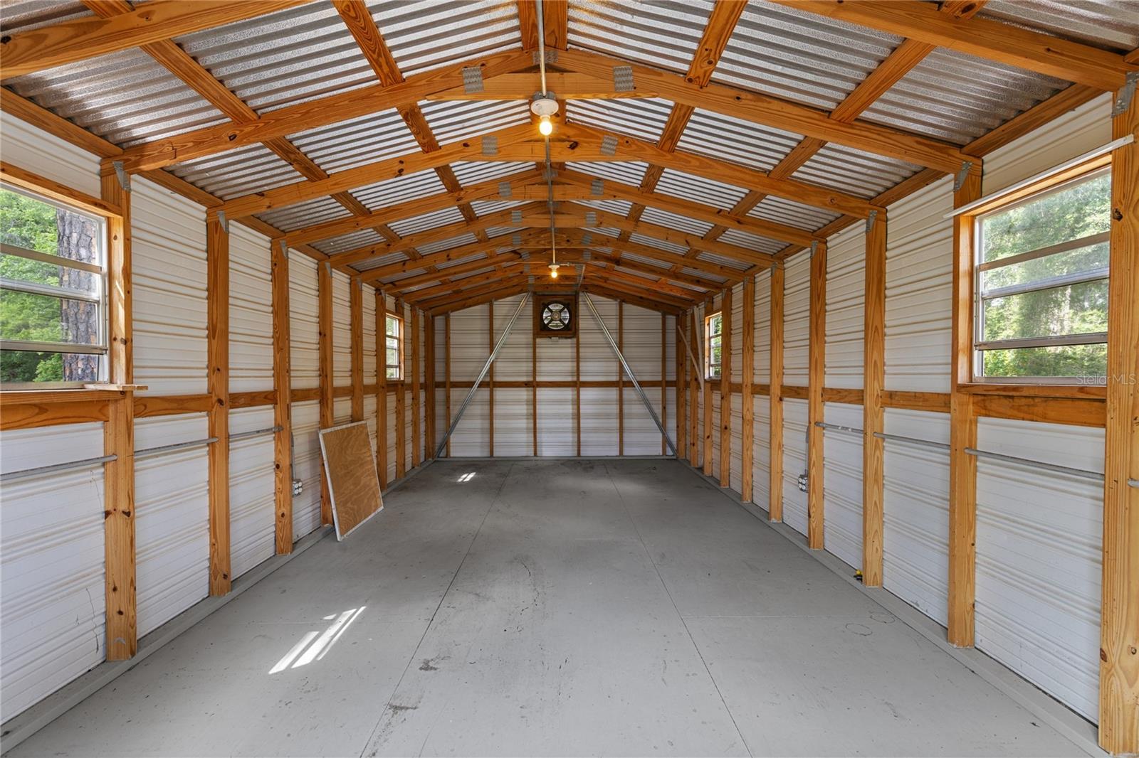 Image 39 of 52 For 17920 177th Avenue
