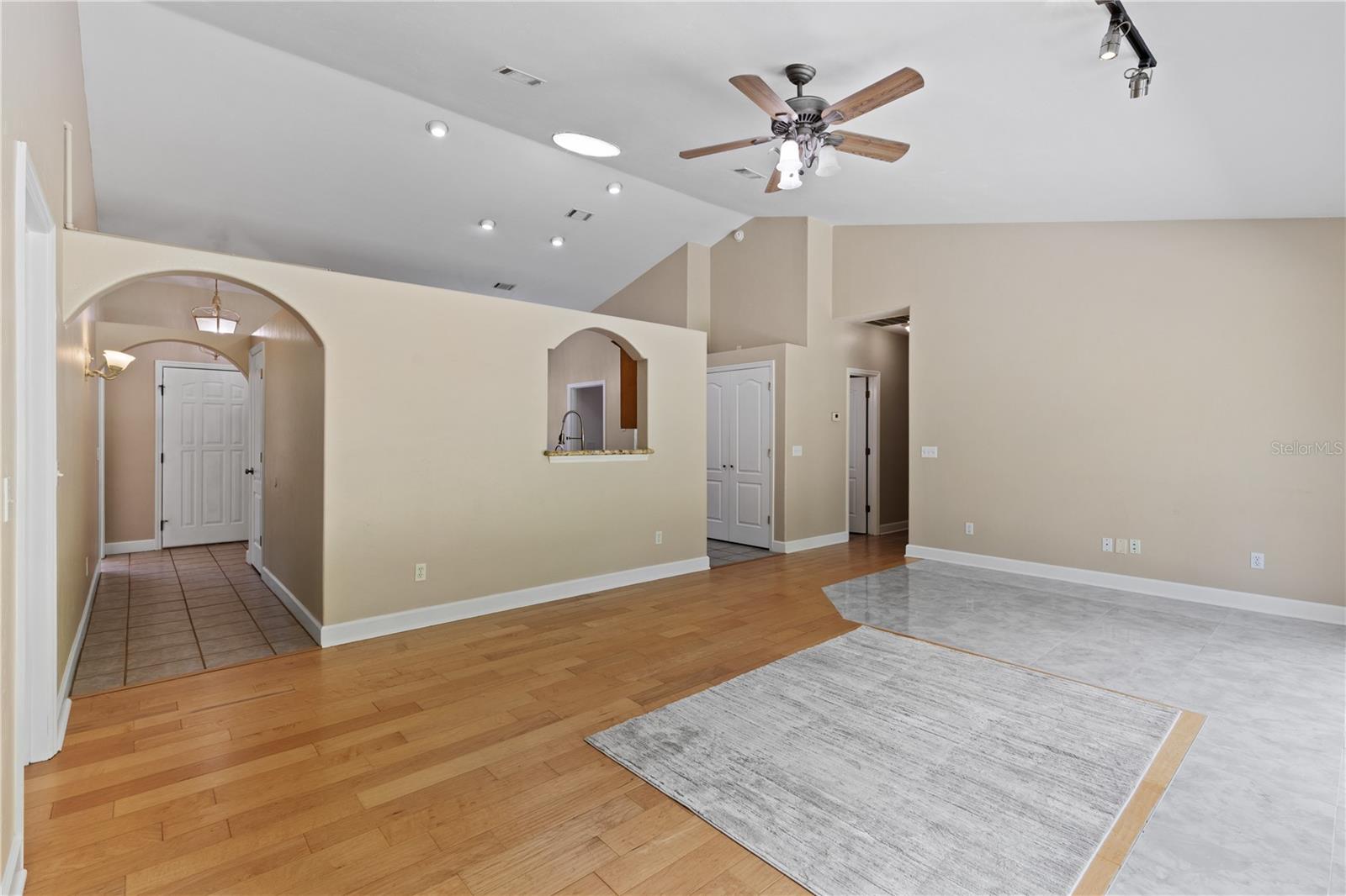 Image 6 of 52 For 17920 177th Avenue