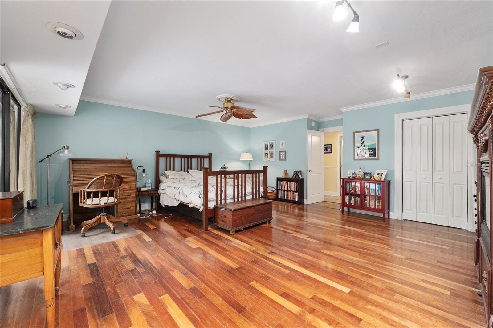 Image 16 of 47 For 4714 19th Place