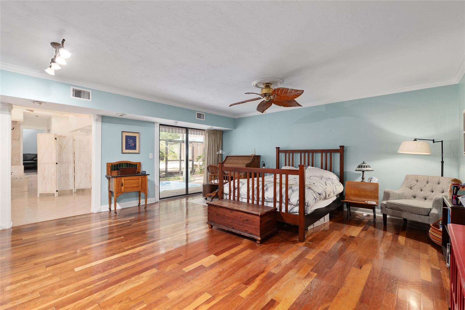 Image 17 of 47 For 4714 19th Place