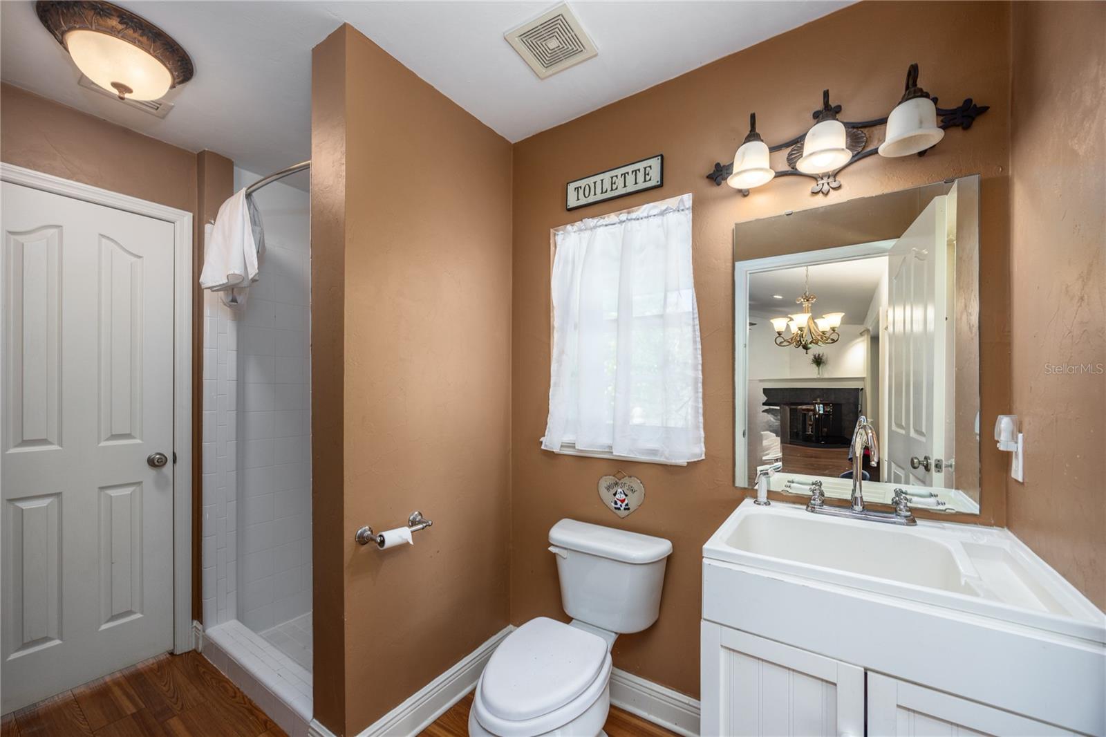Image 15 of 69 For 14681 232nd Street