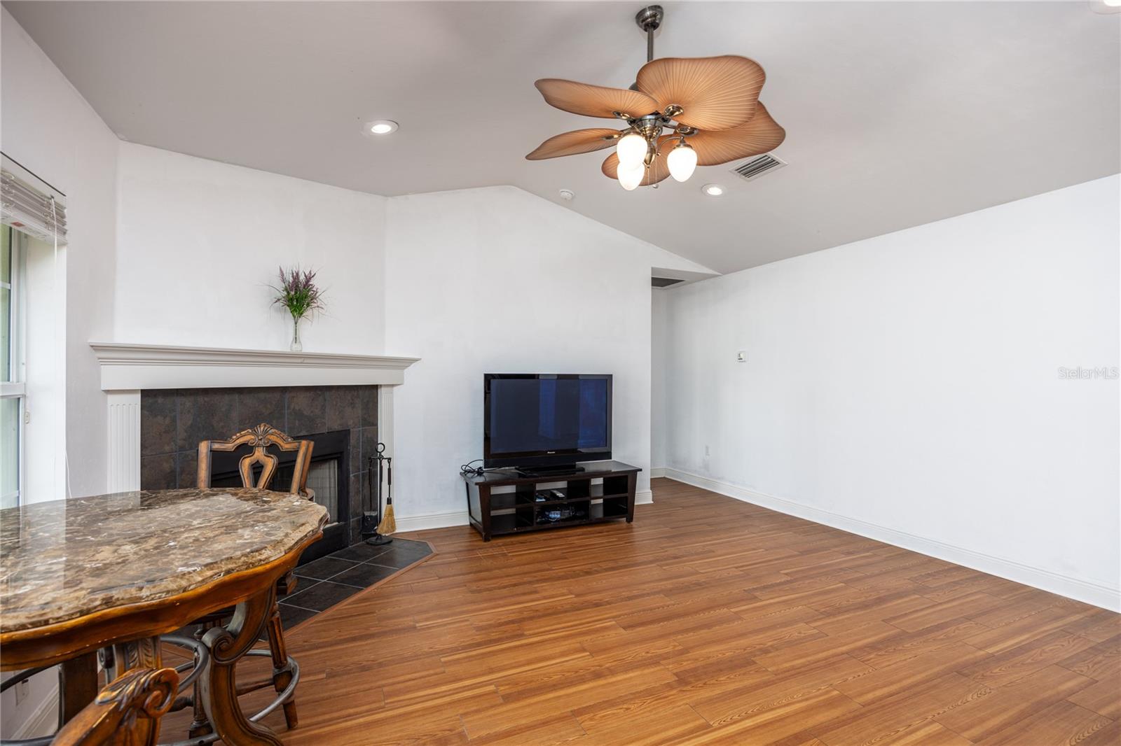 Image 20 of 69 For 14681 232nd Street