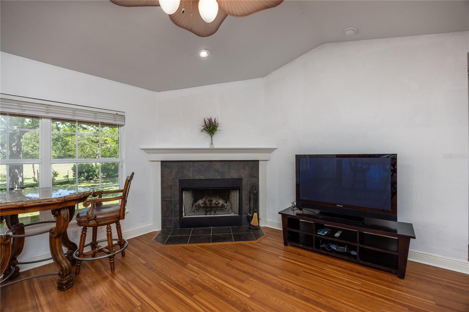 Image 21 of 69 For 14681 232nd Street