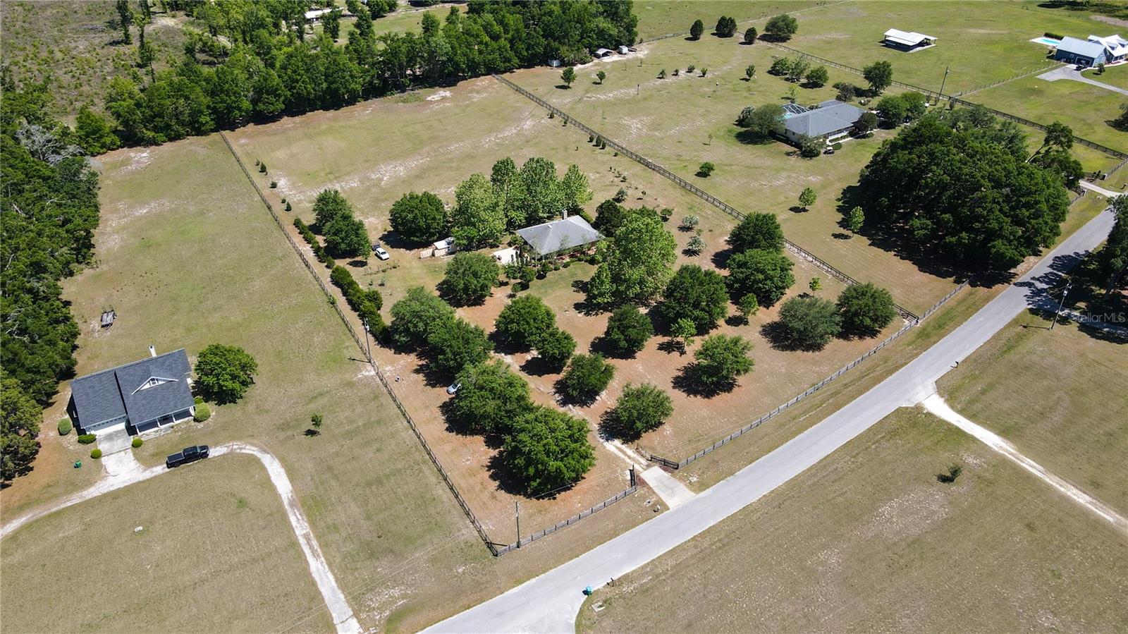 Image 4 of 69 For 14681 232nd Street