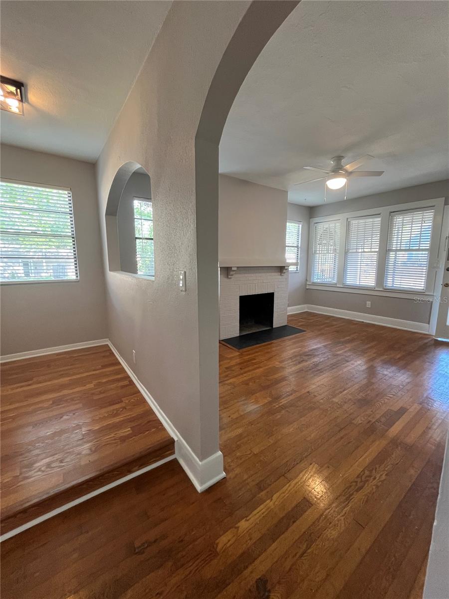 Image 7 of 17 For 3303 Empedrado Street 1