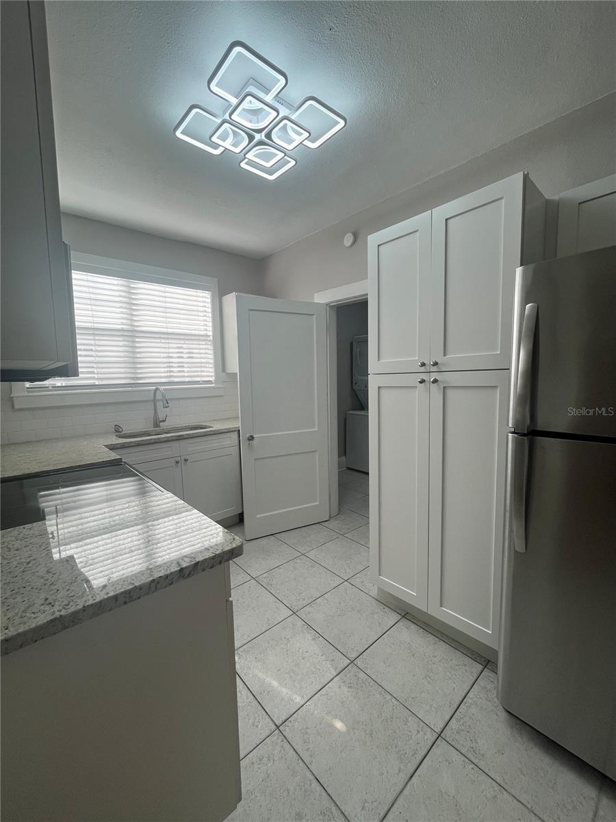 Image 5 of 14 For 3303 Empedrado Street 3
