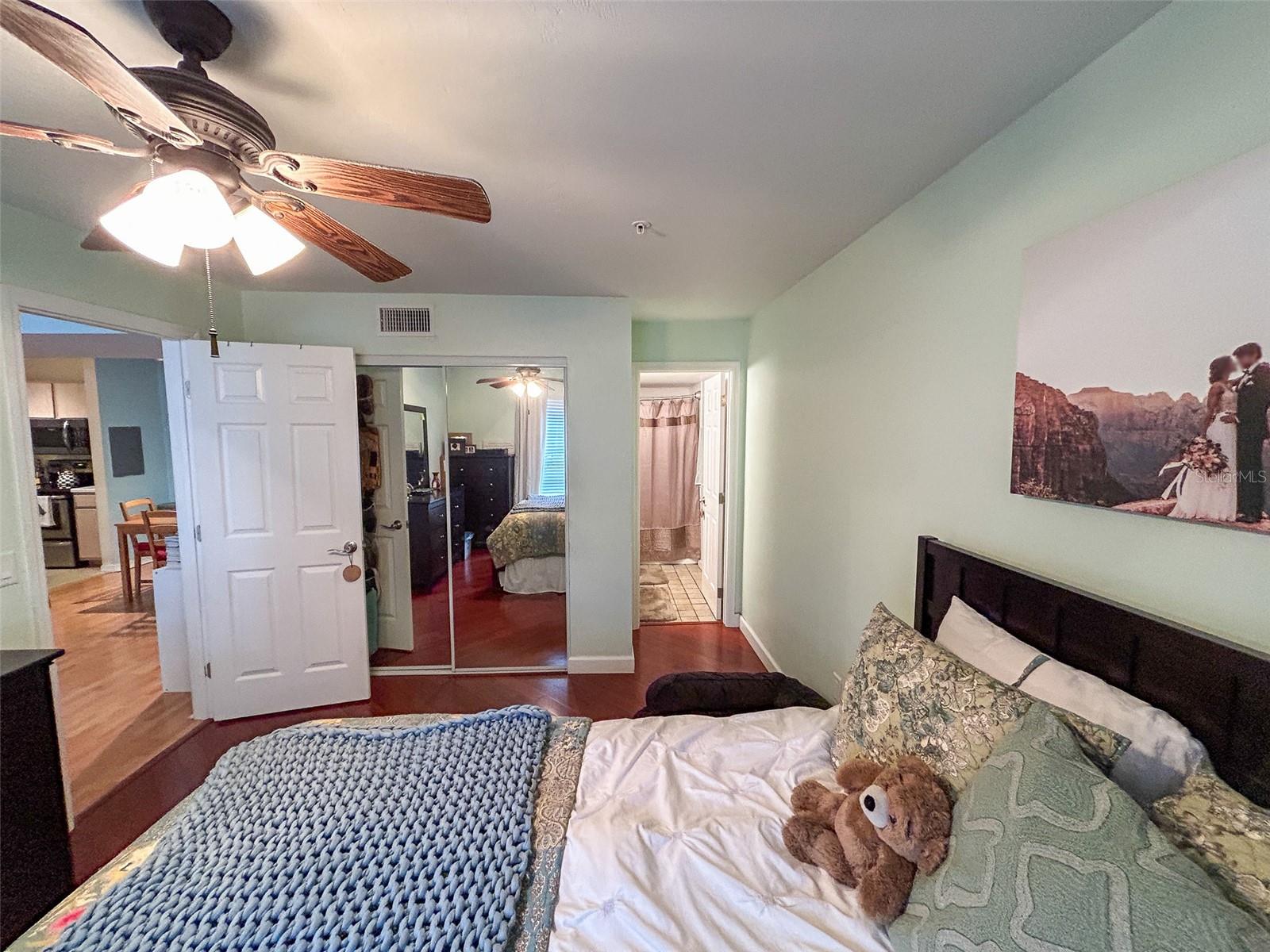 Image 15 of 20 For 2360 Archer Road 807