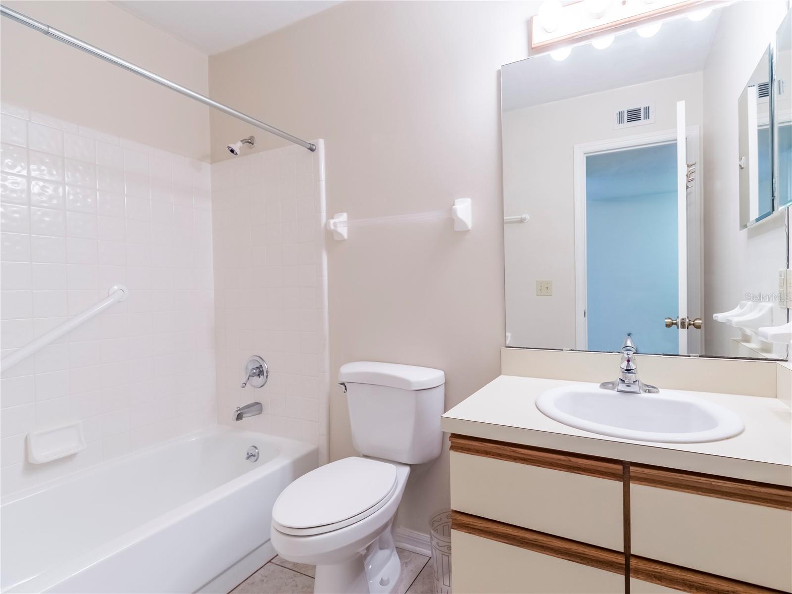 Image 7 of 13 For 344 48th Boulevard 344