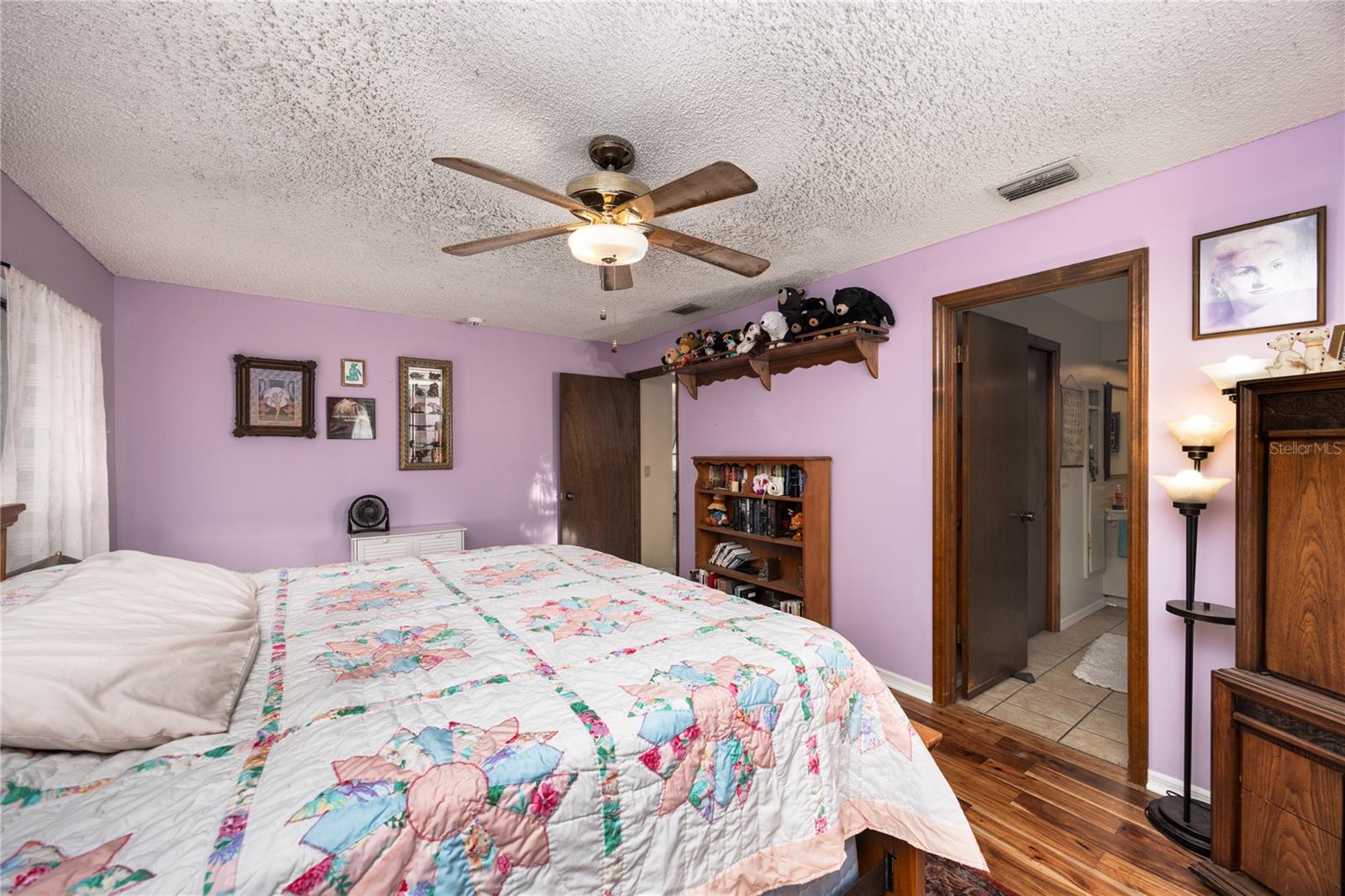 Image 21 of 49 For 21628 69th Avenue