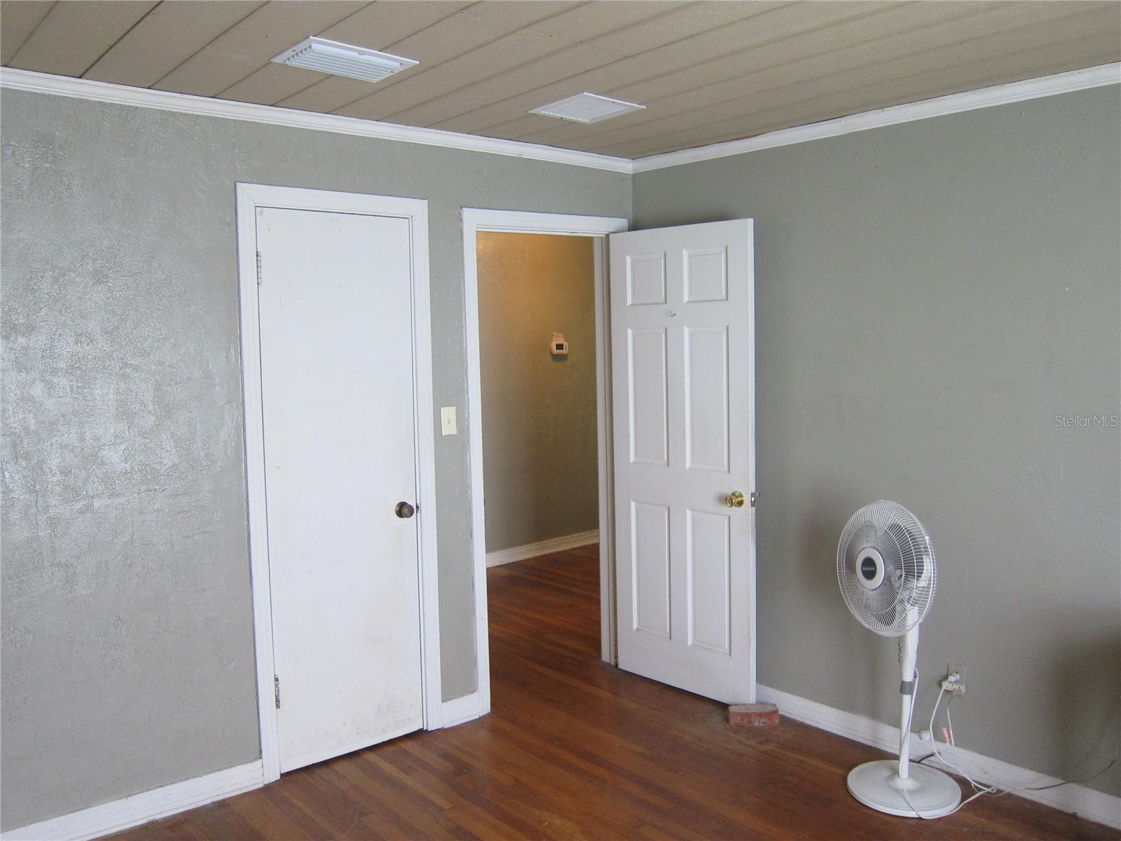 Image 11 of 33 For 20 23 Street
