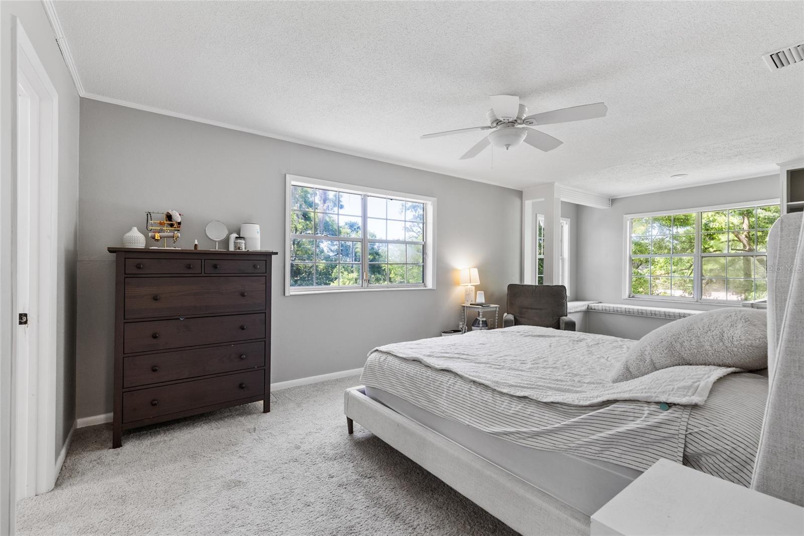 Image 12 of 47 For 14713 146th Avenue