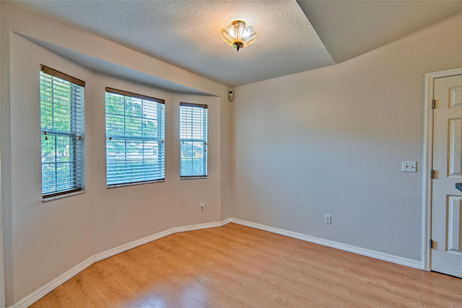 Image 14 of 63 For 11070 282nd Street