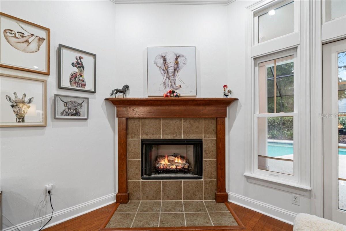 Image 11 of 38 For 5209 57th Terrace