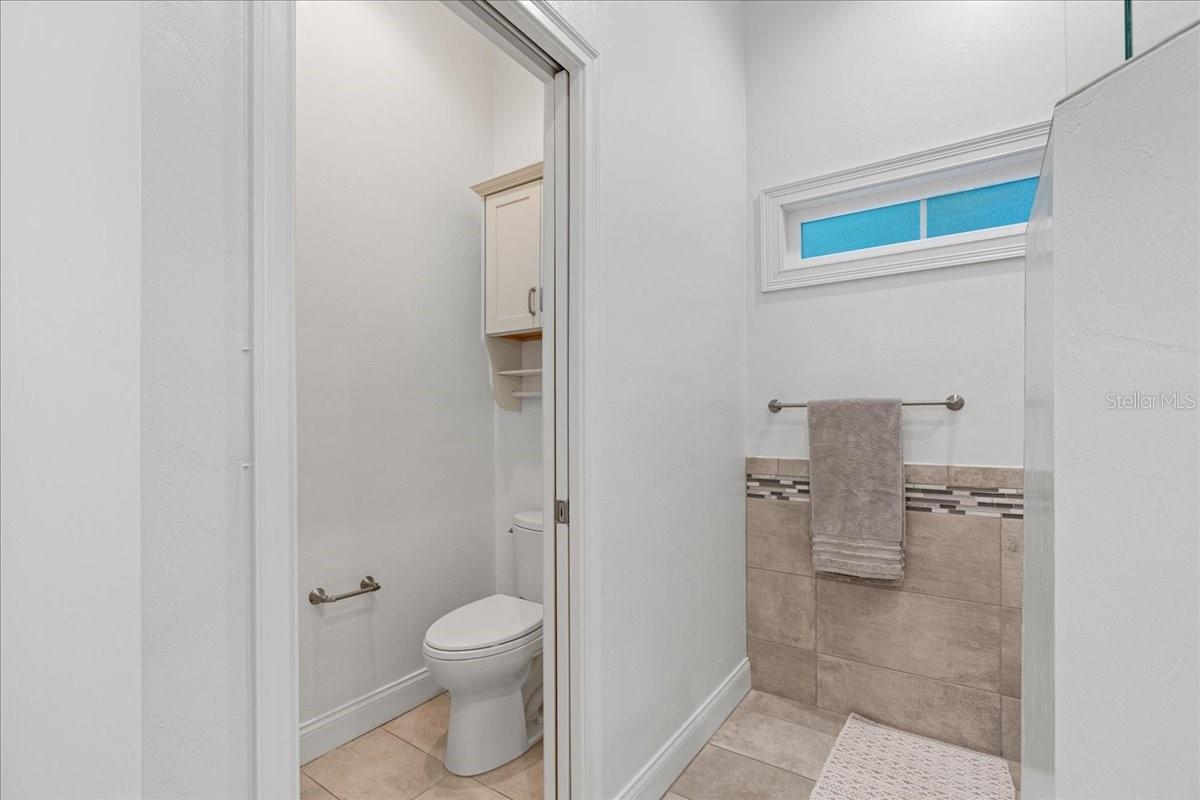 Image 14 of 38 For 5209 57th Terrace