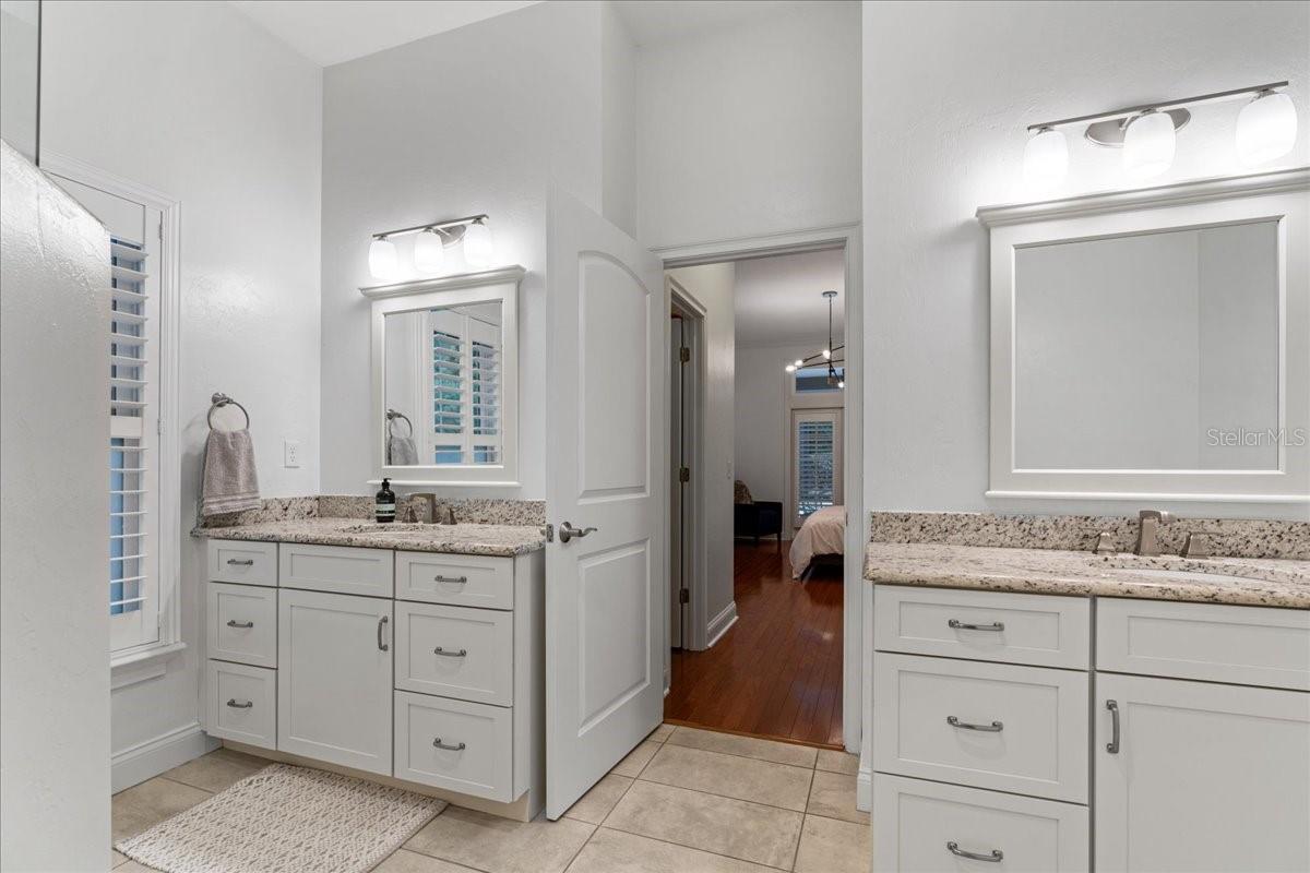 Image 16 of 38 For 5209 57th Terrace