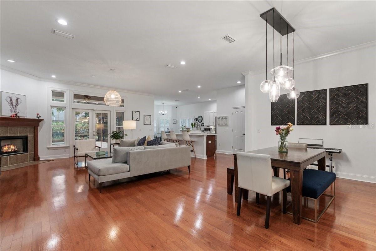 Image 6 of 38 For 5209 57th Terrace