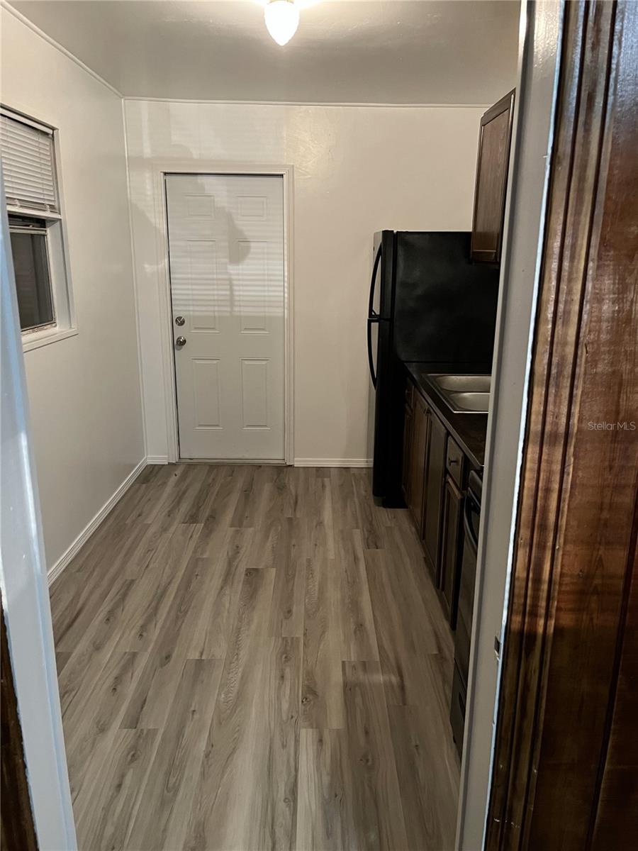 Image 7 of 18 For 2219 15th Street