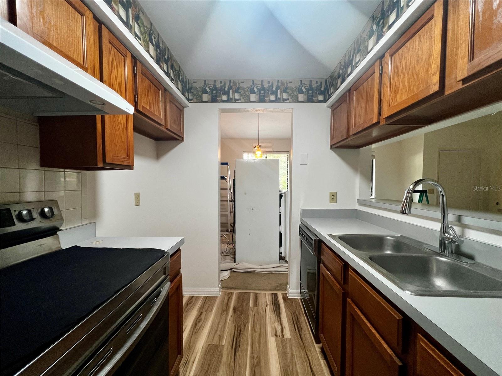 Image 3 of 11 For 6945 21st Lane