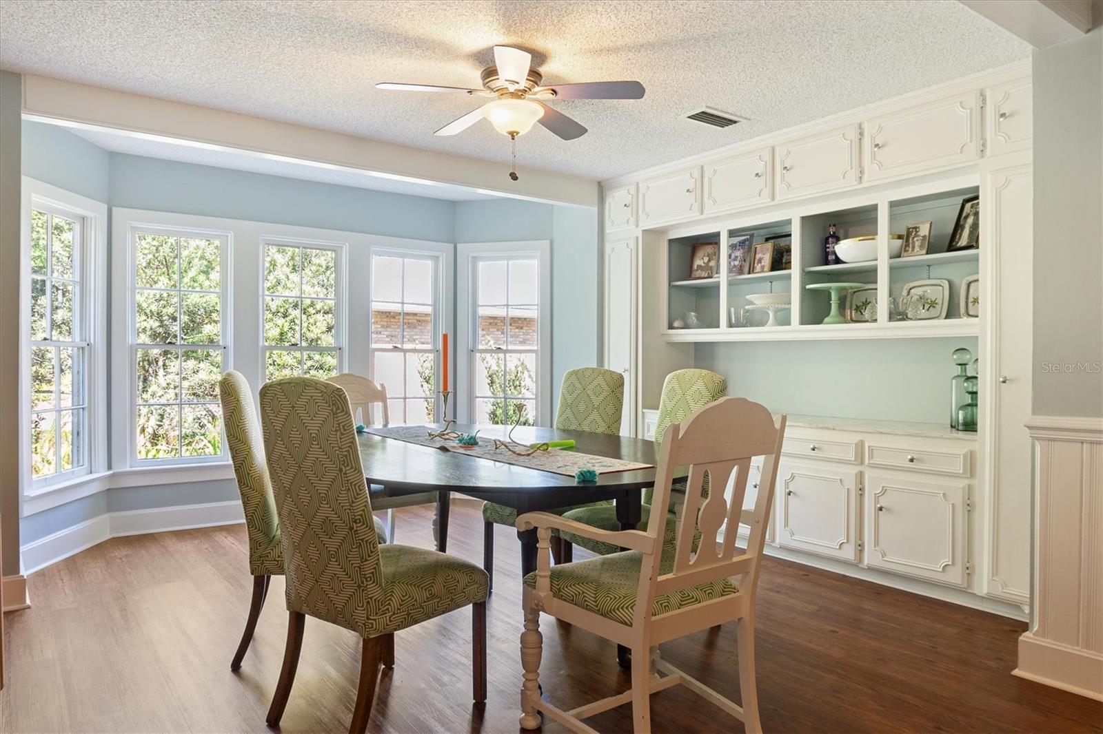 Image 15 of 39 For 6212 Quail Street