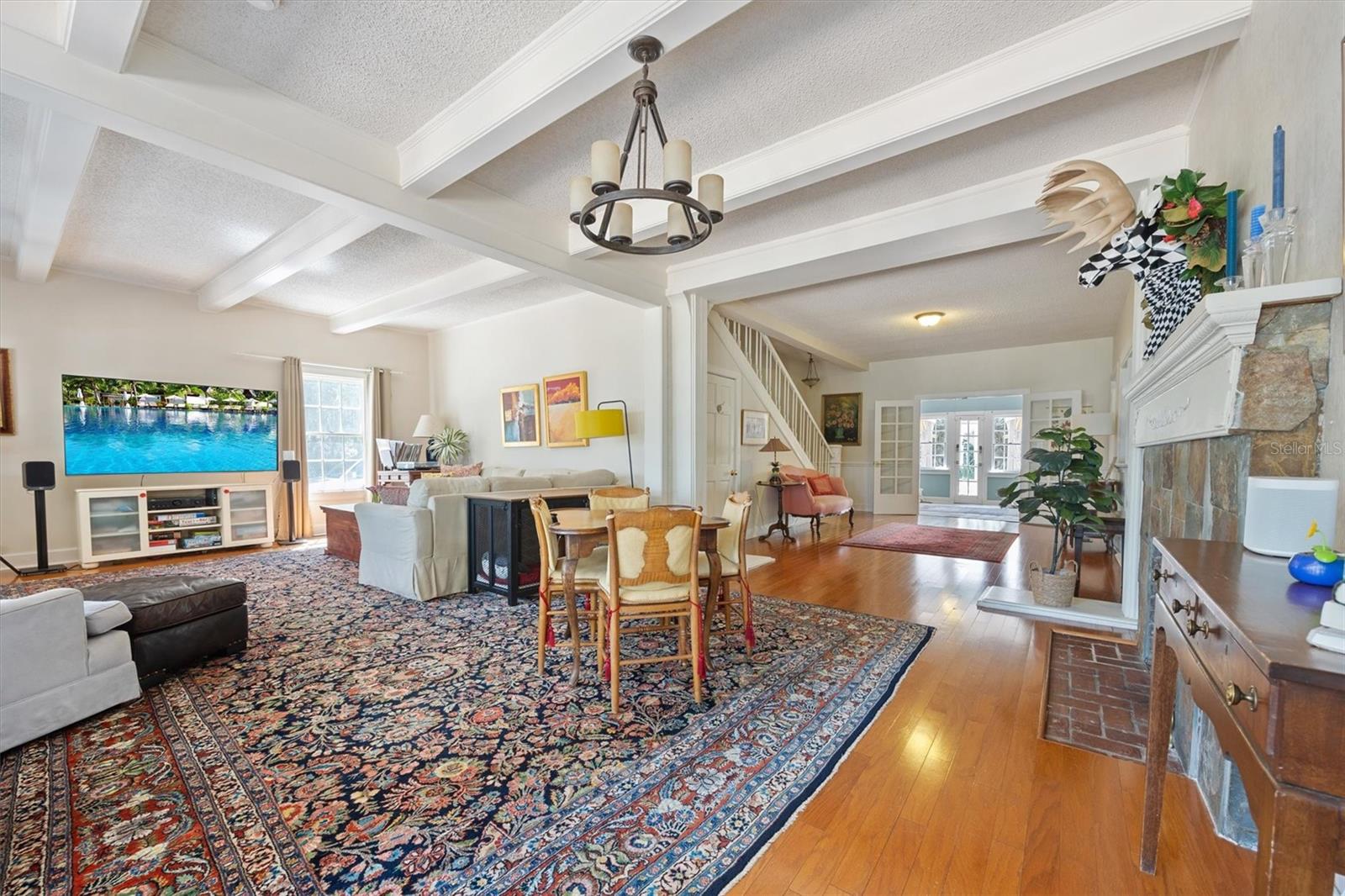 Image 9 of 39 For 6212 Quail Street