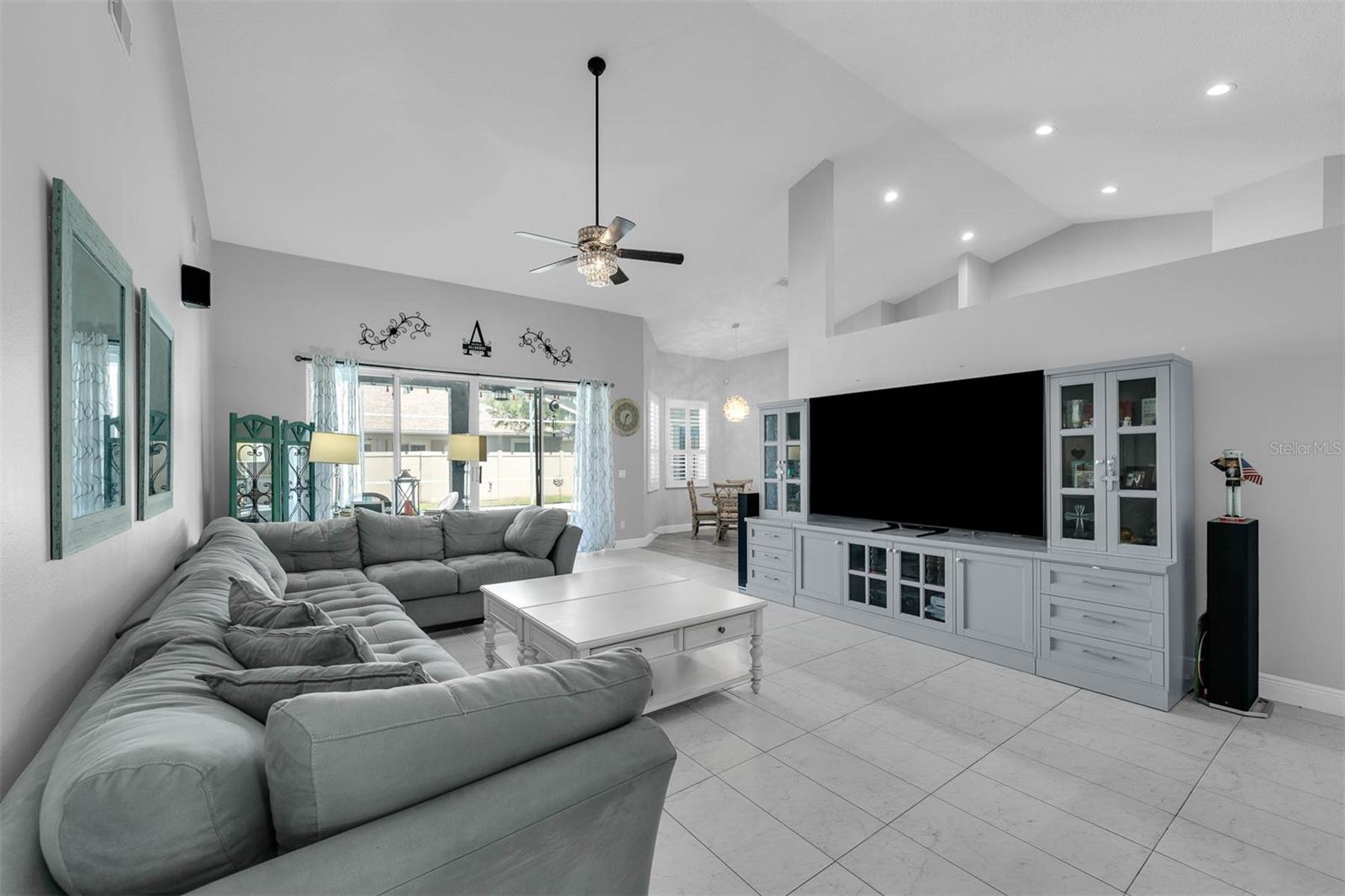 Image 15 of 64 For 14867 Bonnybridge Drive