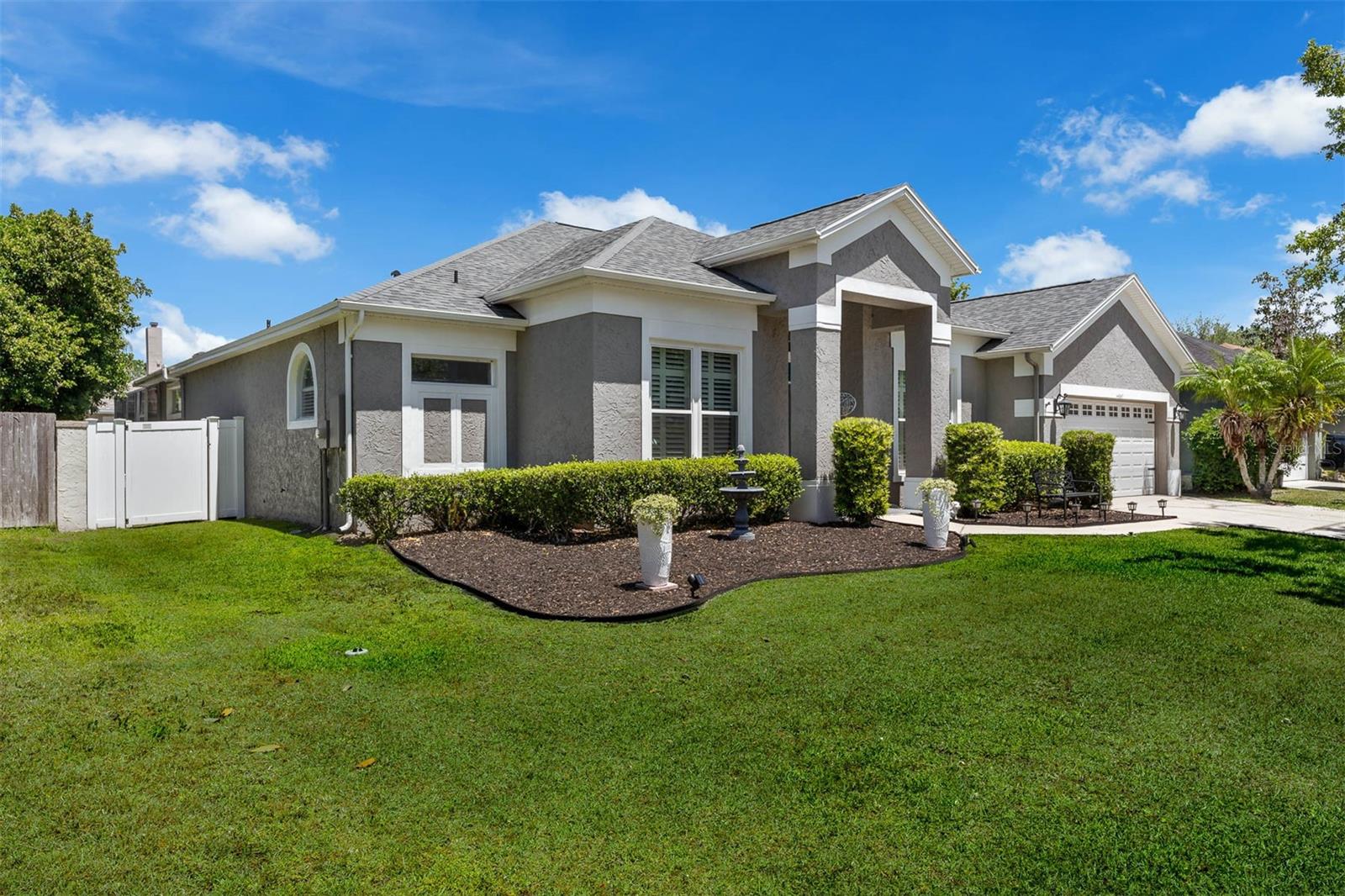 Image 3 of 64 For 14867 Bonnybridge Drive