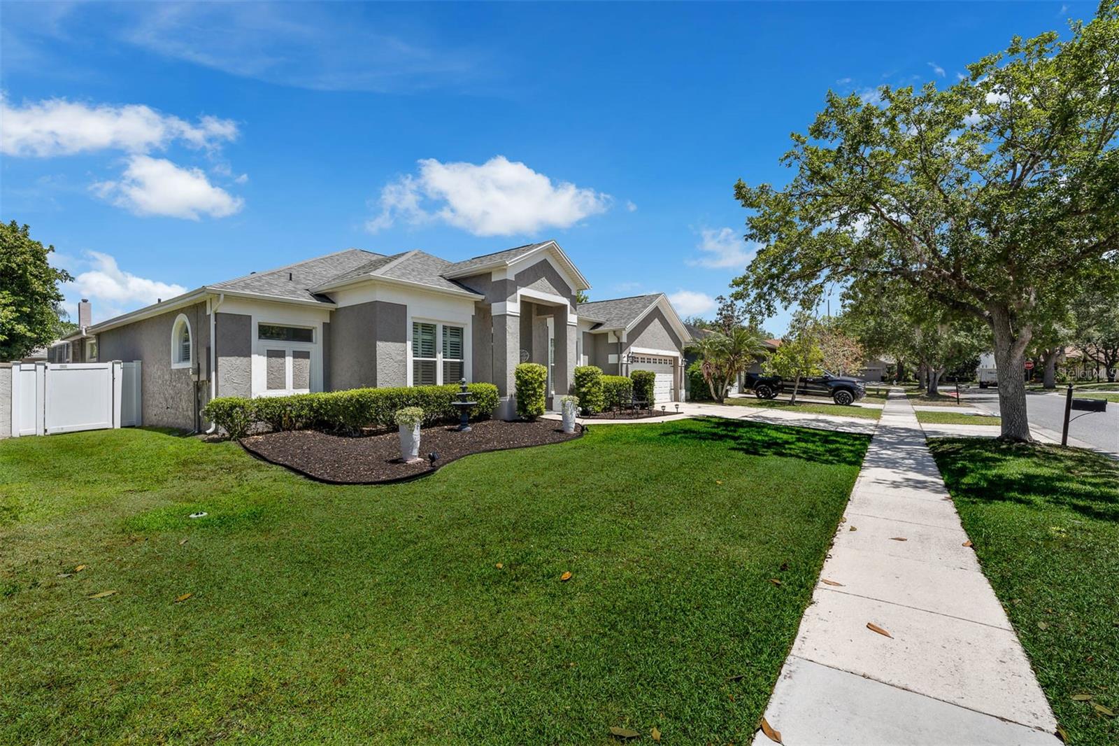 Image 4 of 64 For 14867 Bonnybridge Drive