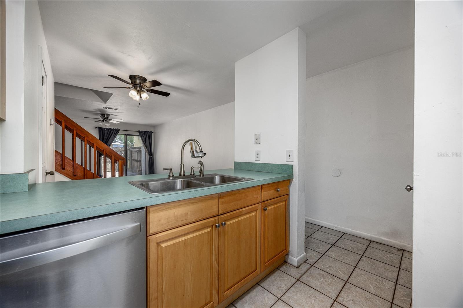 Image 5 of 26 For 2139 39th Way 2139