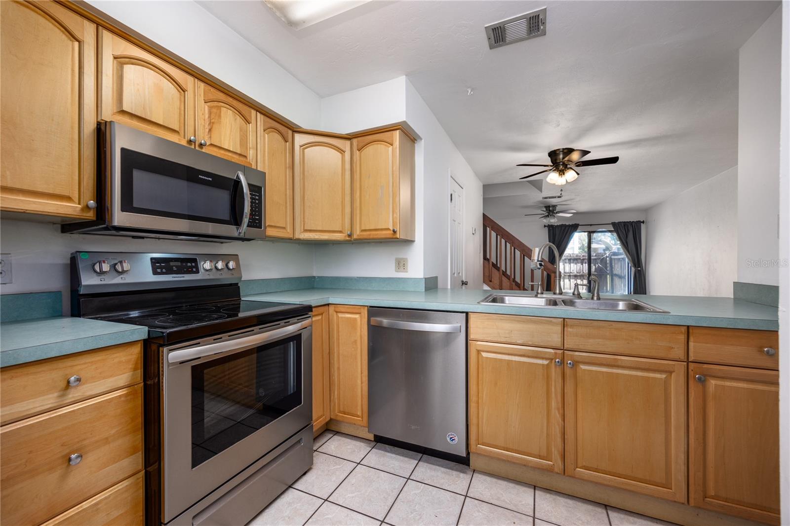 Image 6 of 26 For 2139 39th Way 2139