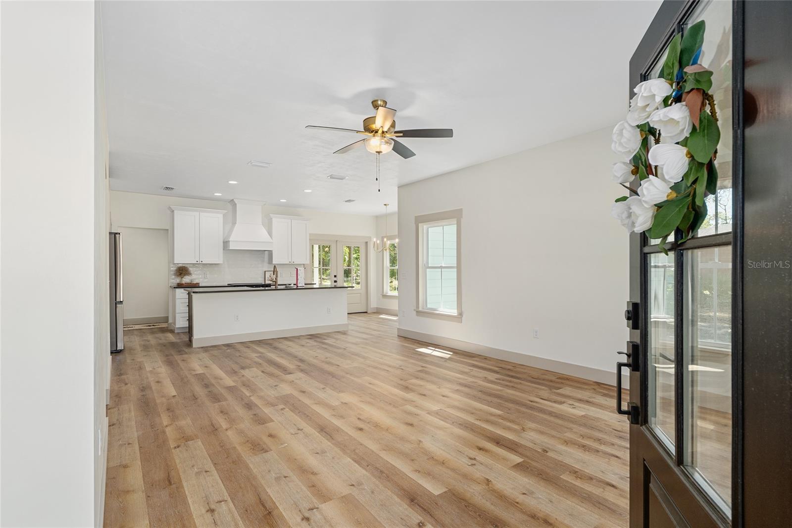 Image 19 of 86 For 11397 93rd Avenue