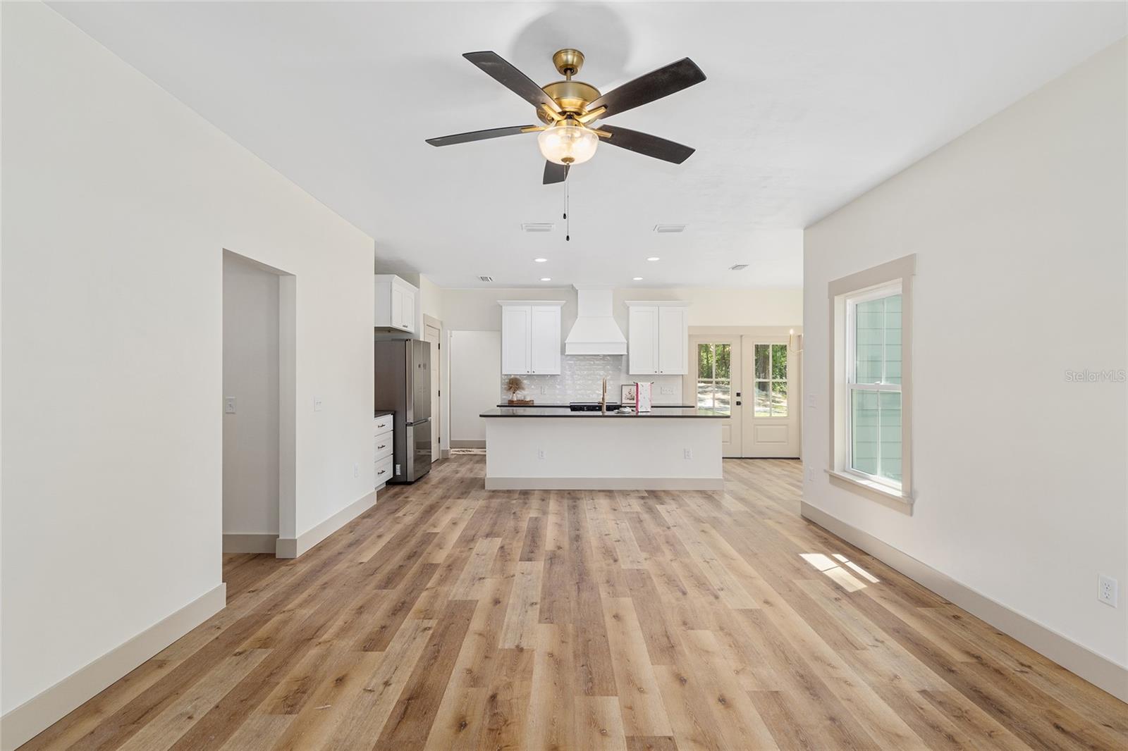 Image 22 of 86 For 11397 93rd Avenue