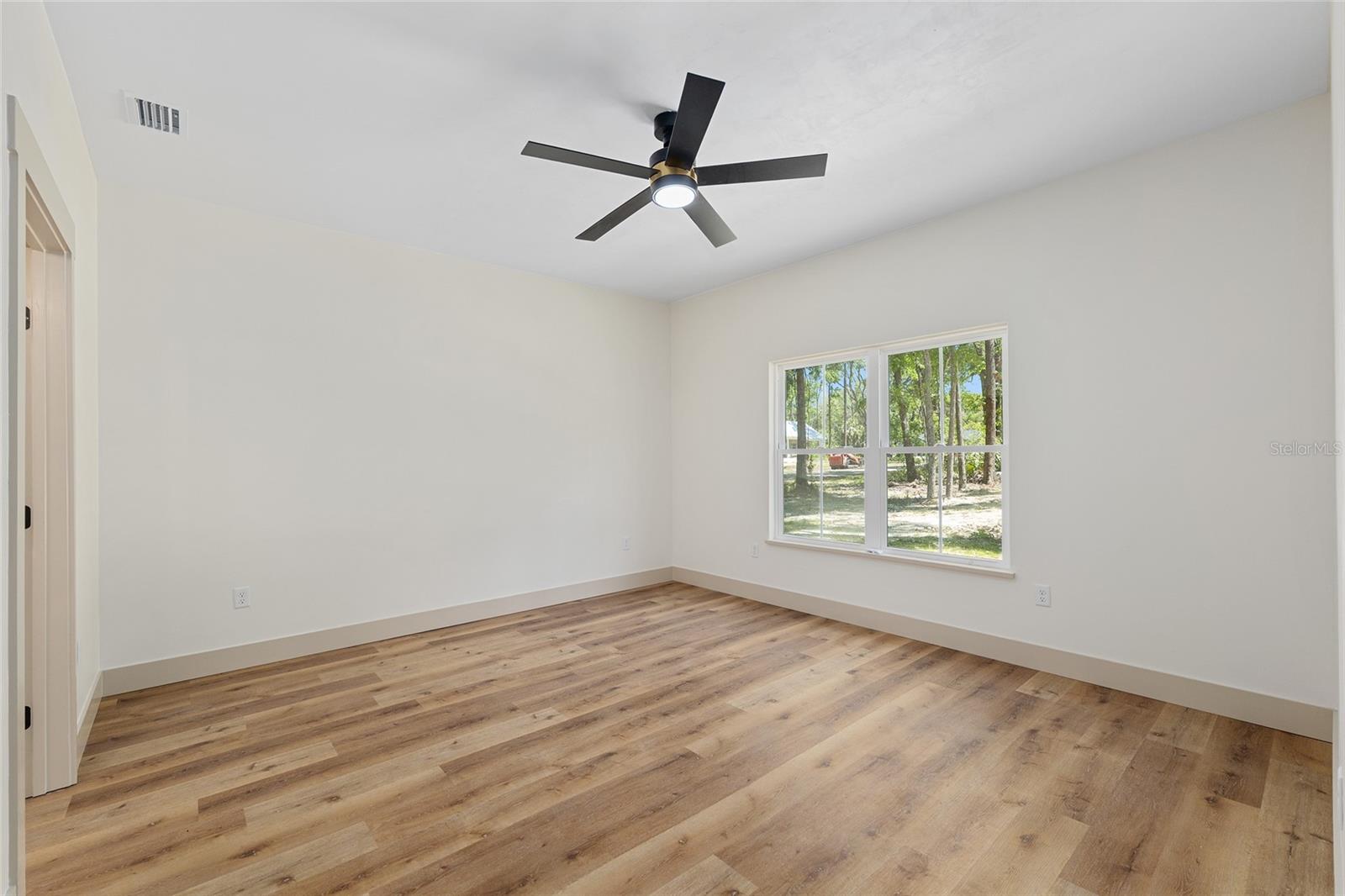 Image 40 of 86 For 11397 93rd Avenue