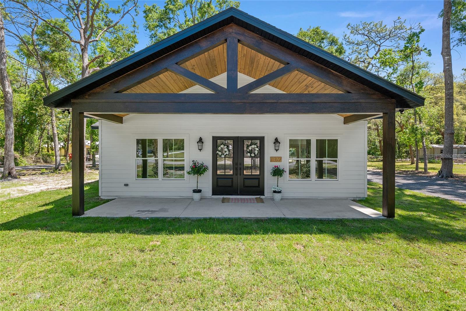 Image 5 of 86 For 11397 93rd Avenue