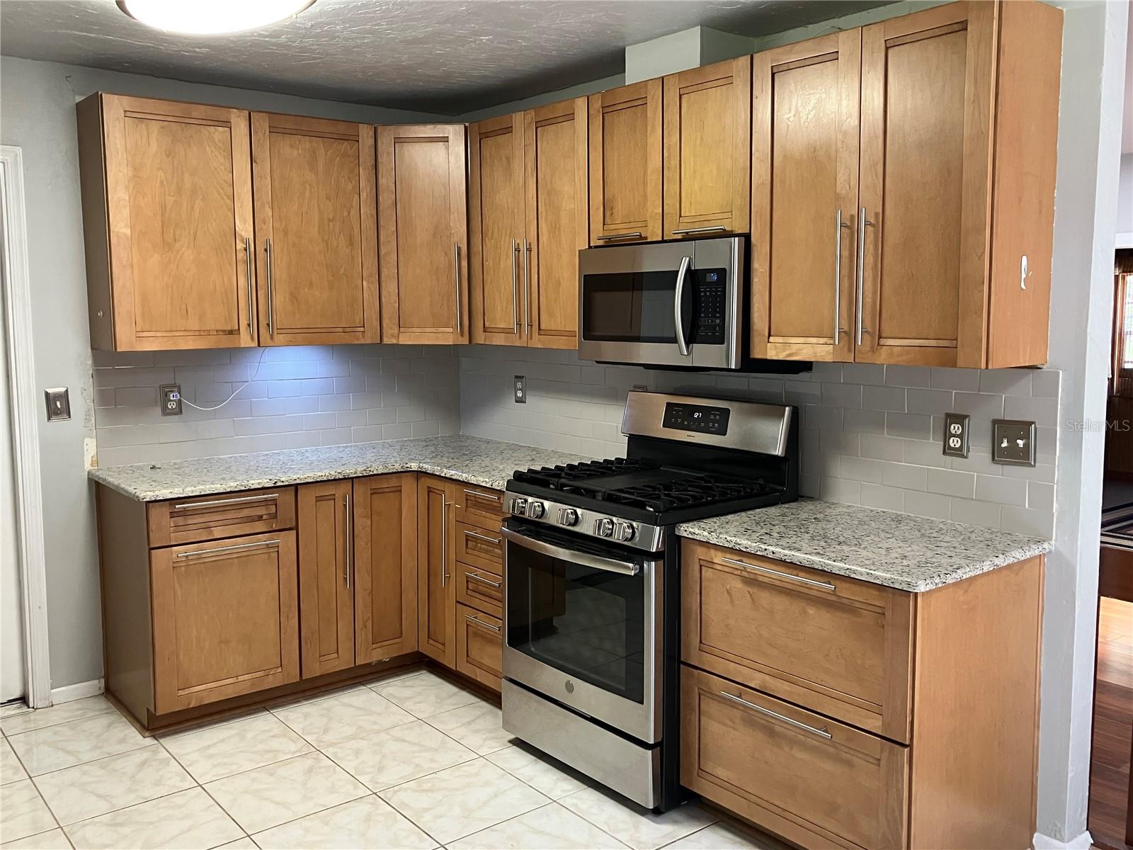 Image 6 of 24 For 4518 44th Place