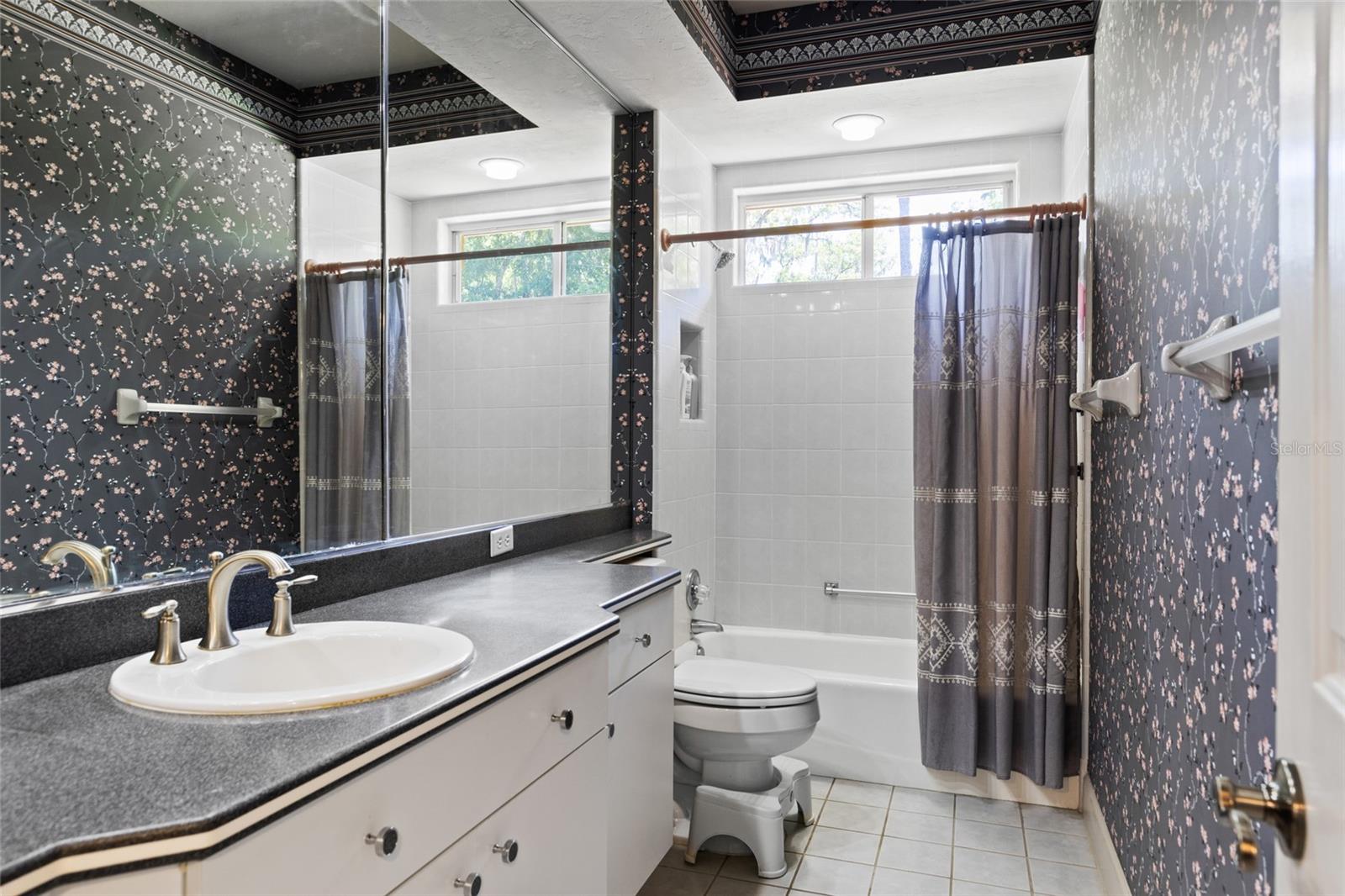 Image 31 of 50 For 141 46th Street