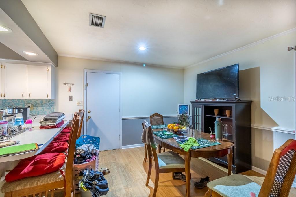 Image 11 of 21 For 126 40 Terrace