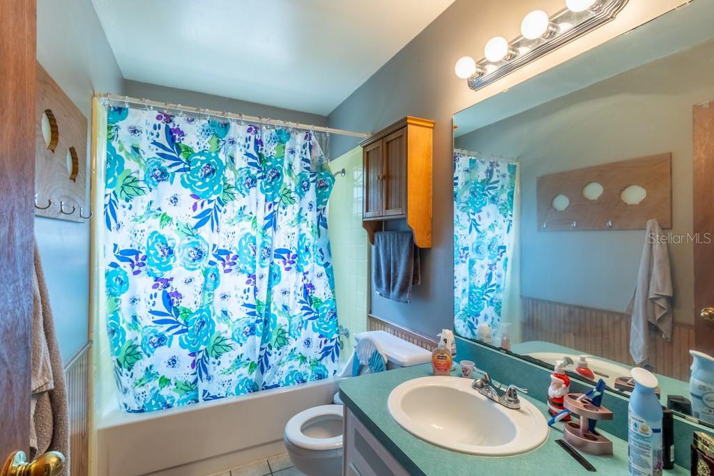 Image 17 of 21 For 126 40 Terrace