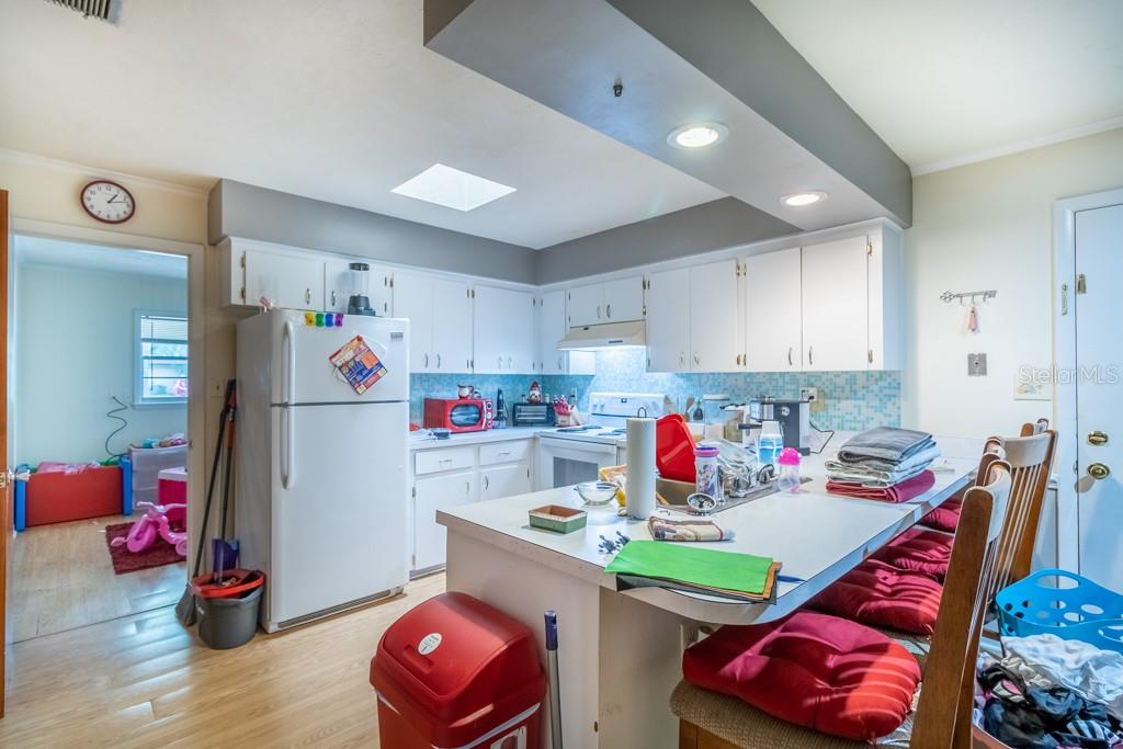 Image 9 of 21 For 126 40 Terrace
