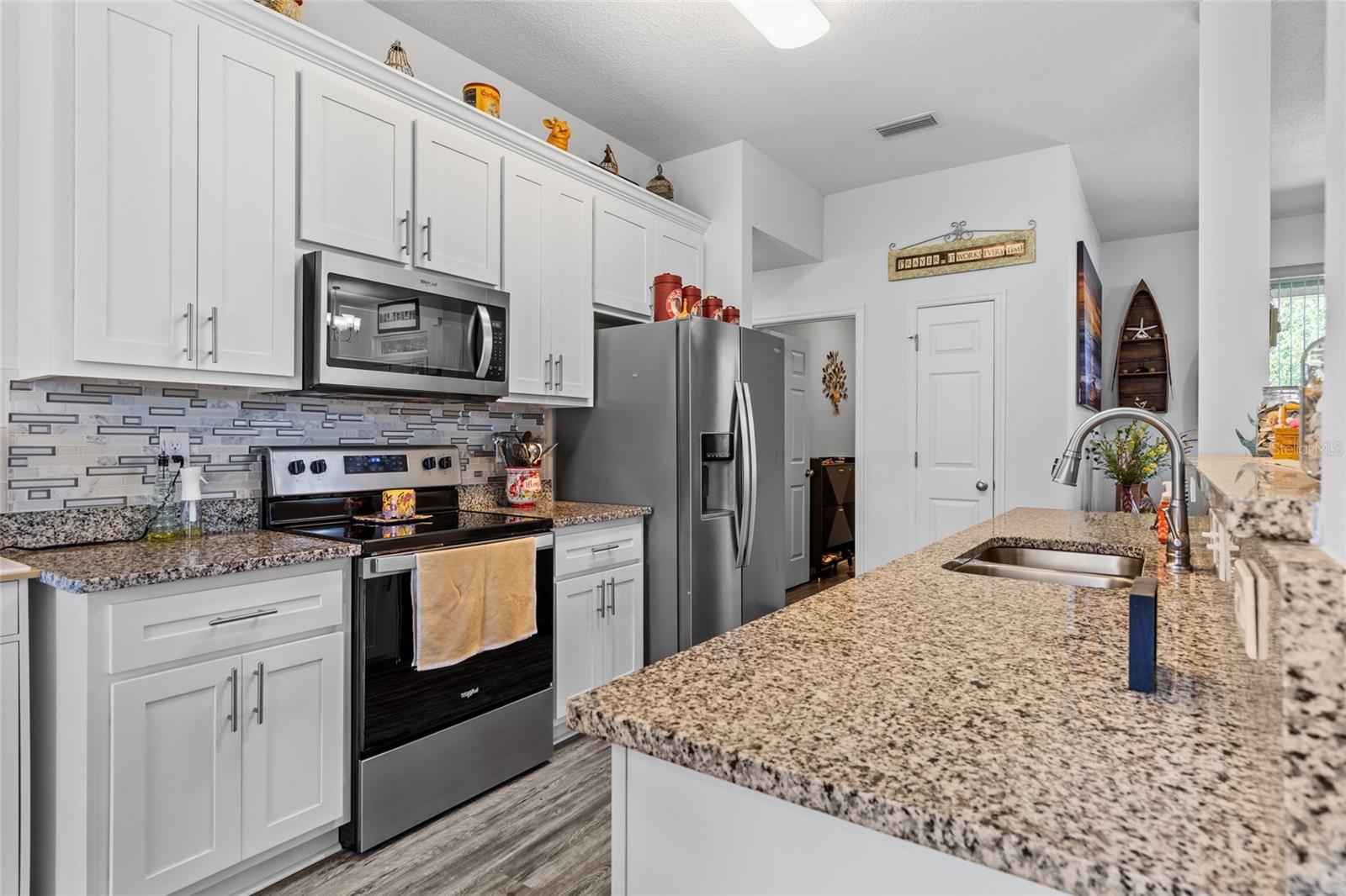 Image 10 of 40 For 830 Chesterfield Circle