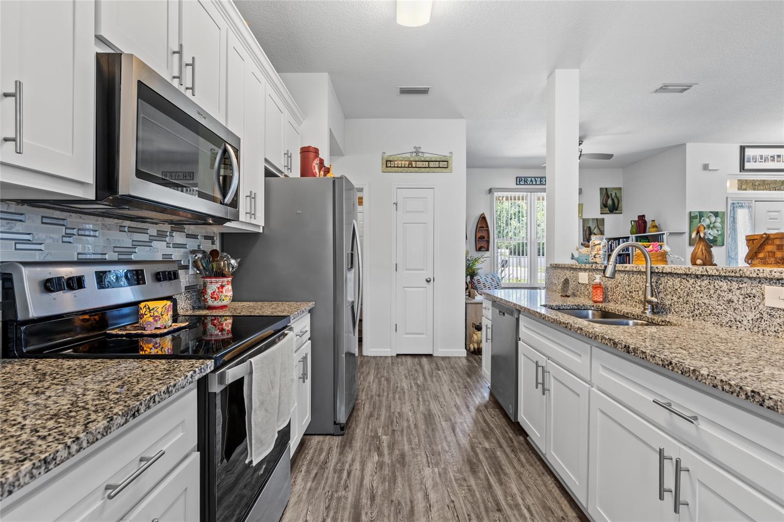 Image 12 of 40 For 830 Chesterfield Circle
