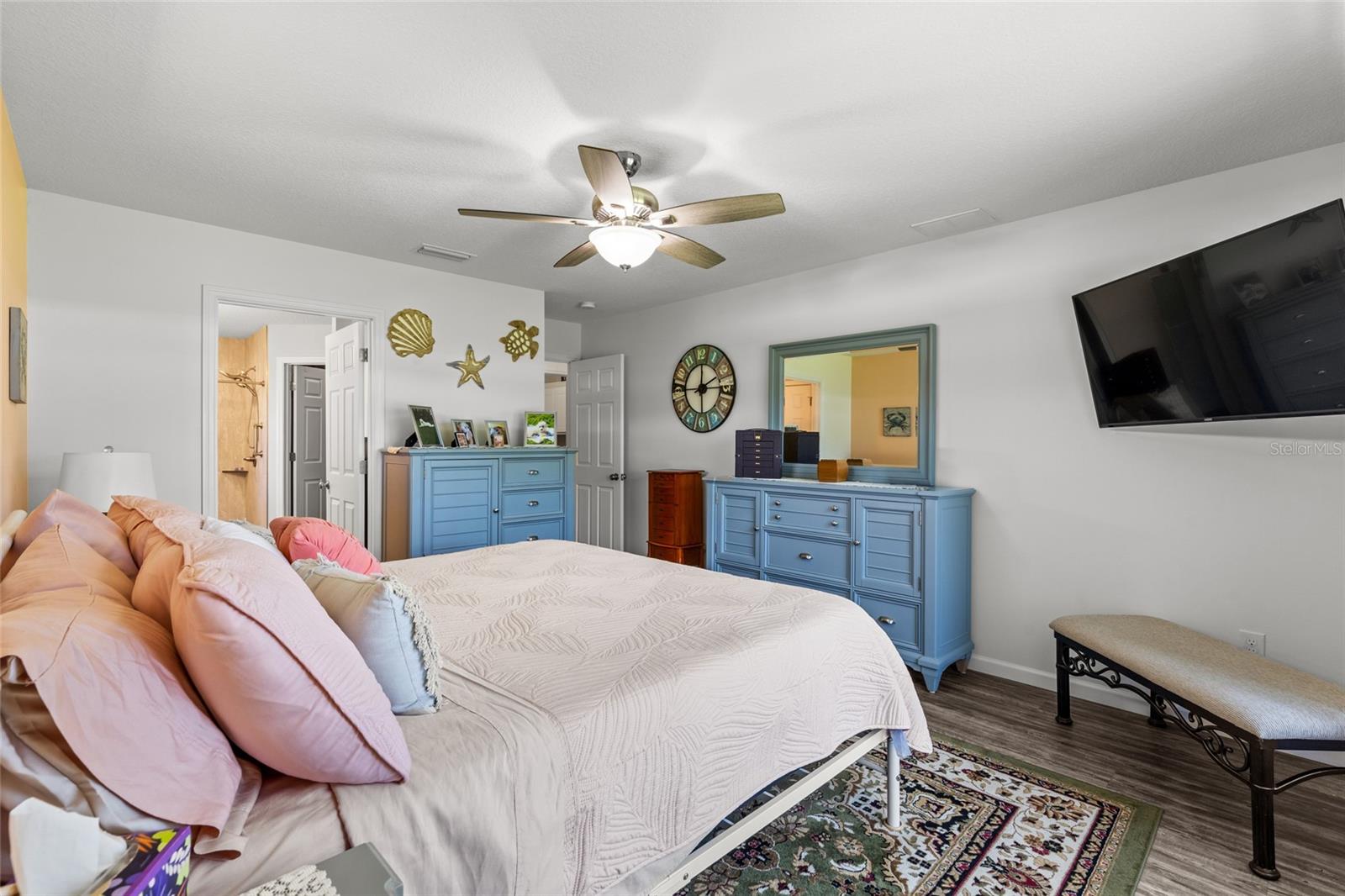 Image 17 of 40 For 830 Chesterfield Circle