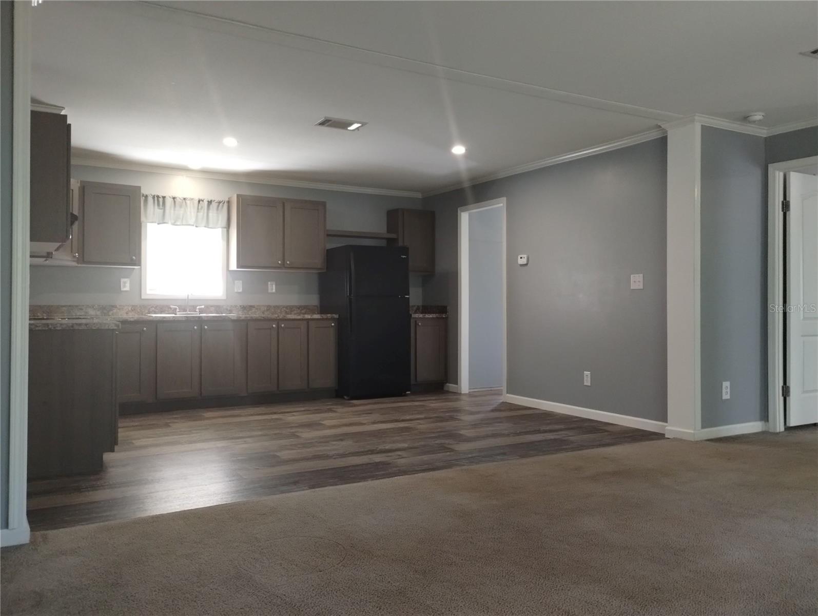 Image 10 of 45 For 270 Divider Terrace