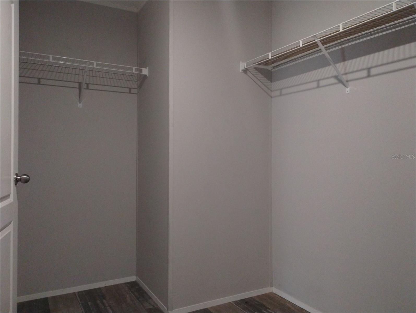 Image 23 of 45 For 270 Divider Terrace