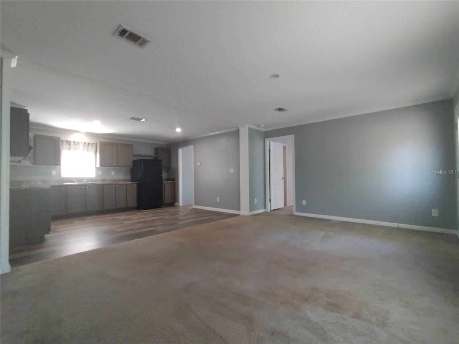 Image 9 of 45 For 270 Divider Terrace