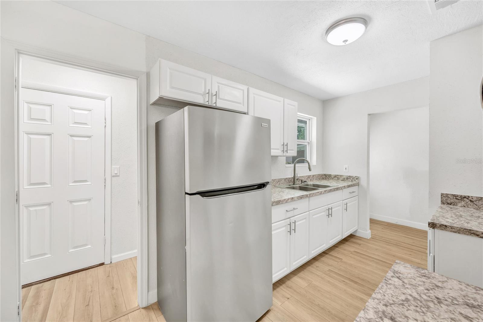 Image 10 of 30 For 5736 Kinlock Court