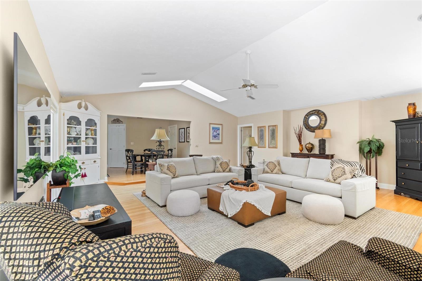 Image 16 of 39 For 4414 75th Street